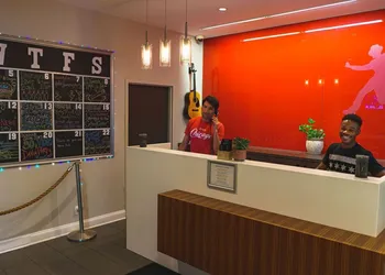 Chicago Getaway Hostel hotel thumbnail 5