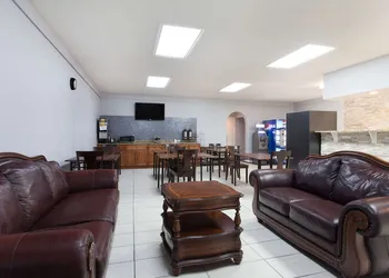 Knights Inn Plant City hotel thumbnail 2