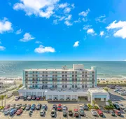 Holiday Inn Resort Oceanfront at Surfside Beach by IHG hotel detail image 3