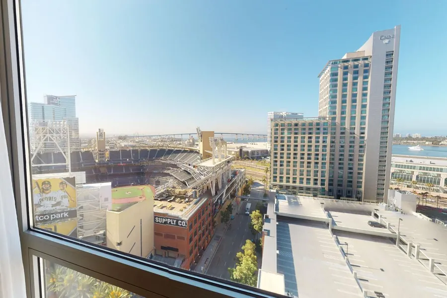 San Diego Marriott Gaslamp Quarter hotel detail image 2