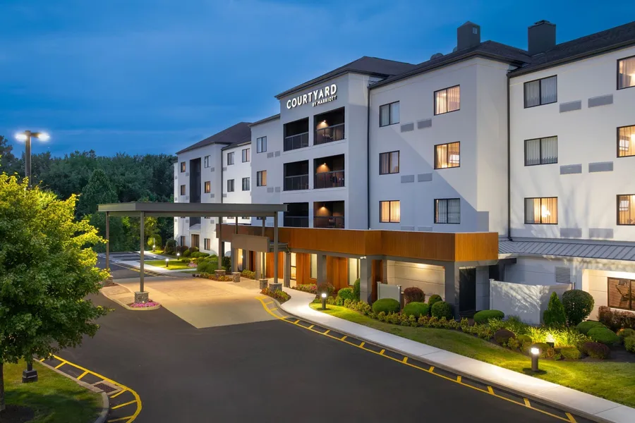 Courtyard By Marriott Danbury hotel detail image 2
