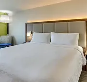 Holiday Inn Express & Suites Woodland Hills by IHG hotel detail image 7