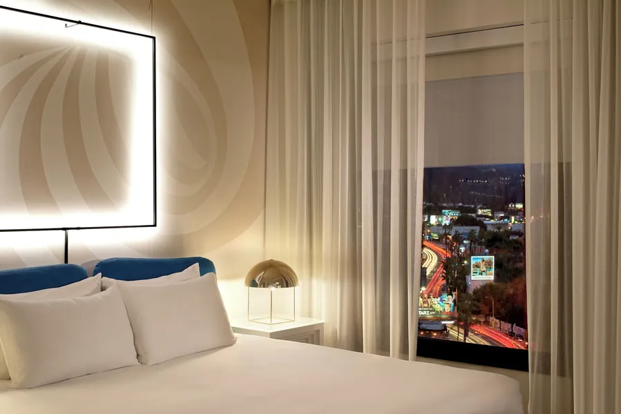 The Valorian Los Angeles, Curio Collection by Hilton hotel detail image 2
