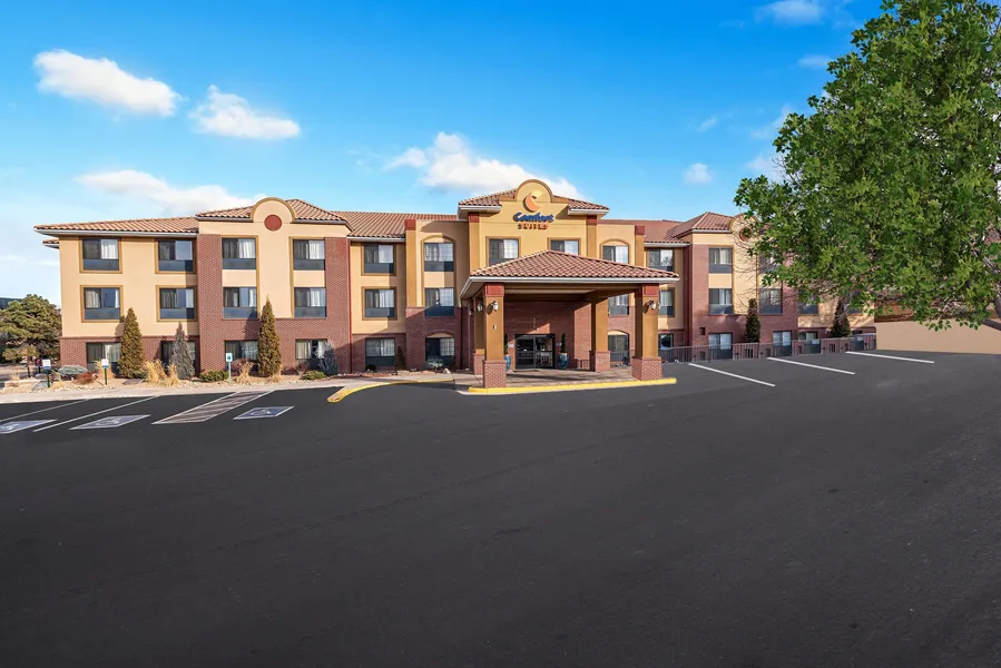 Comfort Suites Lakewood - Denver hotel detail image 2