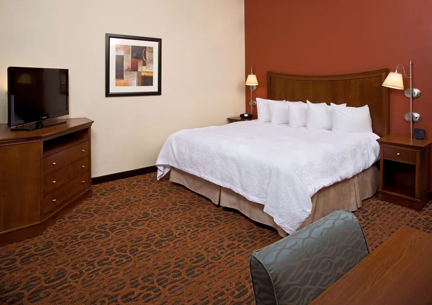 Hampton Inn & Suites Pittsburgh-Meadow Lands hotel detail image 6