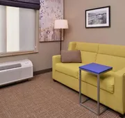 Hampton Inn & Suites Woodland-Sacramento Area hotel detail image 5