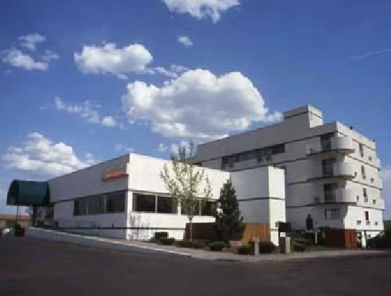 Howard Johnson by Wyndham Denver West hotel detail image 2