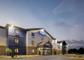 City Express By Marriott Newport News hotel thumbnail 7