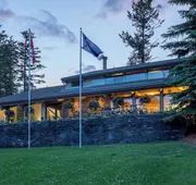 Tunnel Mountain Resort hotel detail image 3