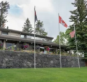 Tunnel Mountain Resort hotel detail image 4
