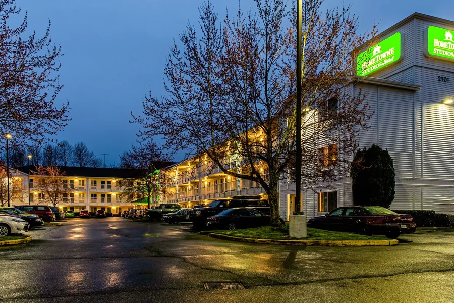 HomeTowne Studios by Red Roof Tacoma - Puyallup hotel detail image 6