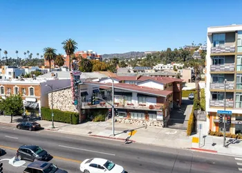 Hollywood Downtowner Inn hotel thumbnail 5