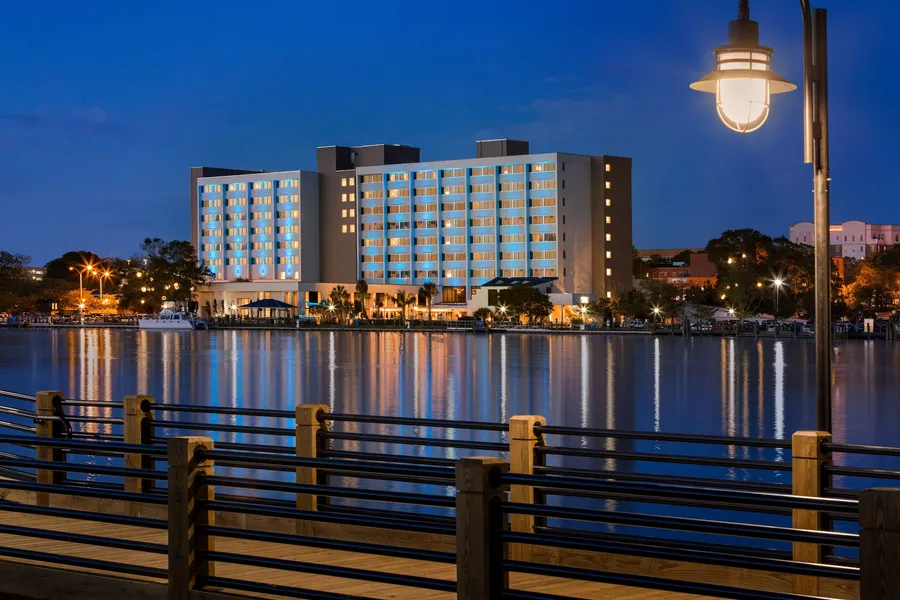 Hotel Ballast Wilmington, Tapestry Collection by Hilton hotel detail image 2