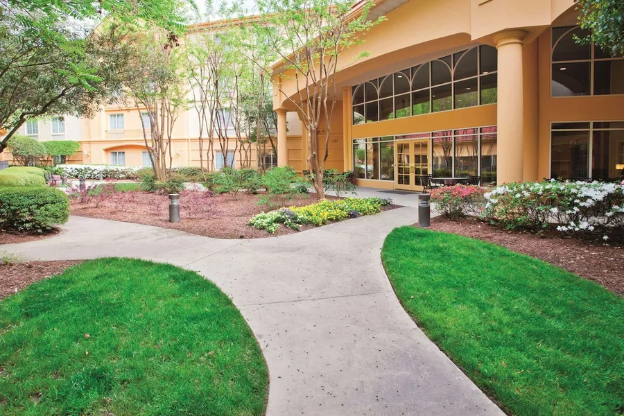 La Quinta Inn & Suites by Wyndham Univ Area Chapel Hill hotel detail image 2
