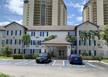 InTown Suites Extended Stay Fort Myers hotel thumbnail 2