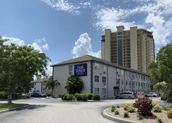 InTown Suites Extended Stay Fort Myers hotel thumbnail 3