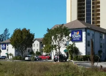 InTown Suites Extended Stay Fort Myers hotel thumbnail 6