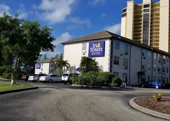 InTown Suites Extended Stay Fort Myers hotel thumbnail 7