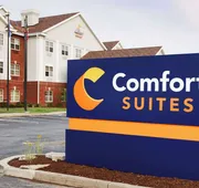 Comfort Suites Milwaukee Airport hotel detail image 3