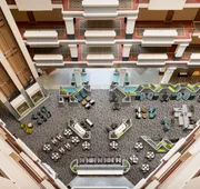 Hilton Chicago/Oak Brook Suites hotel detail image 3