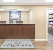 La Quinta Inn & Suites by Wyndham Baton Rouge Siegen Lane hotel detail image 5