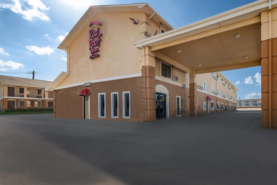 Red Roof Inn & Suites Denton hotel detail image 2