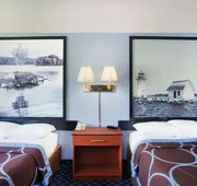 Super 8 by Wyndham Massena NY hotel detail image 7
