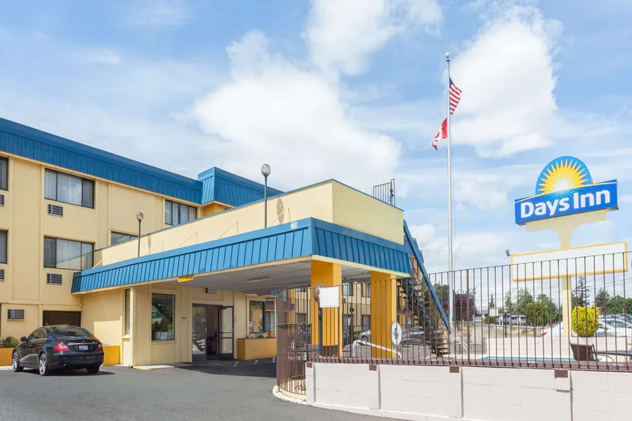 Days Inn by Wyndham Bellingham hotel detail image 2