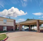 Comfort Inn & Suites Red Oak - Dallas Area hotel detail image 3