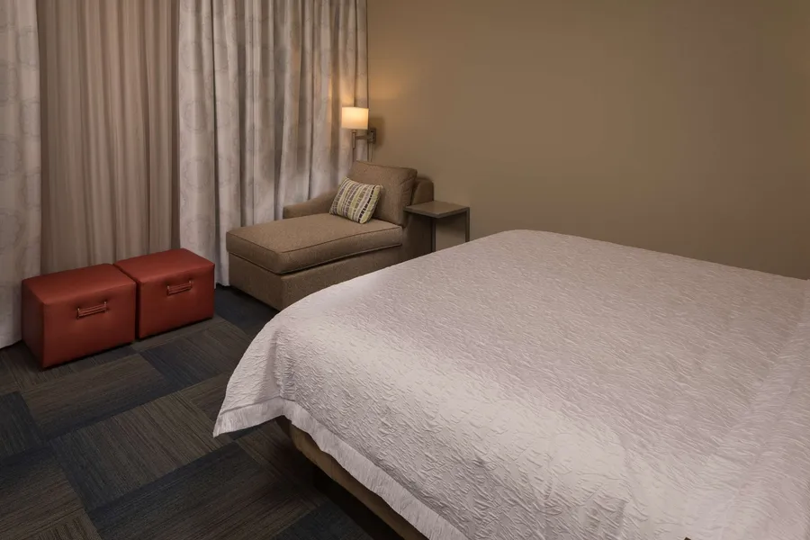 Hampton Inn & Suites Asheville Biltmore Village hotel detail image 6