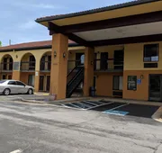 Econo Lodge Gainesville Downtown Area hotel detail image 3