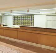 La Quinta Inn & Suites by Wyndham Savannah Midtown hotel detail image 5