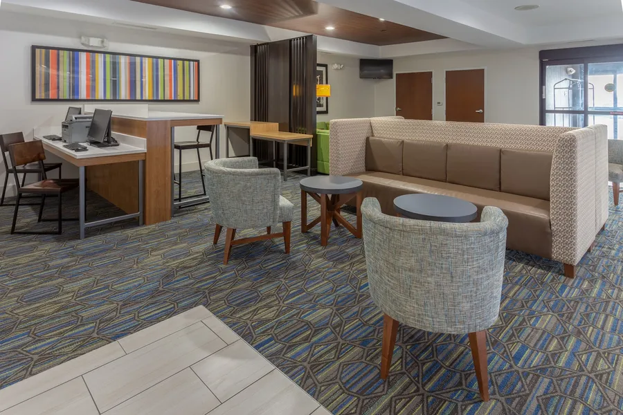Holiday Inn Express Indianapolis - Southeast by IHG hotel detail image 2