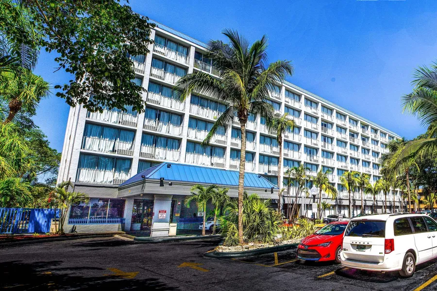 North Miami Beach Gardens Inn & Suites hotel detail image 2
