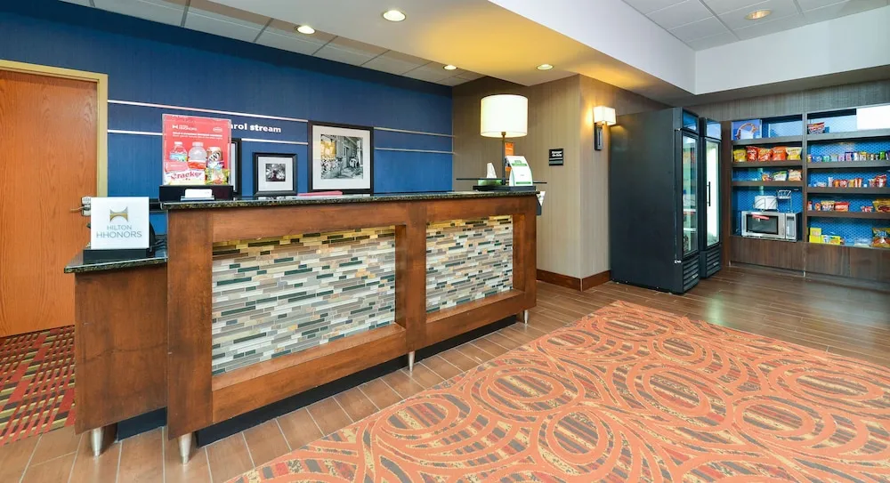 Hampton Inn Chicago-Carol Stream hotel detail image 2