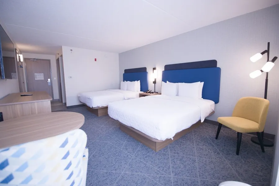 Hampton Inn Chicago-Carol Stream hotel detail image 6