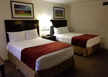 Ramada by Wyndham Washington hotel thumbnail 5