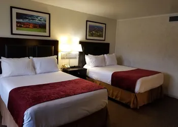 Ramada by Wyndham Washington hotel thumbnail 6