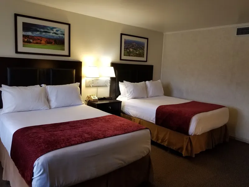 Ramada by Wyndham Washington hotel detail image 6