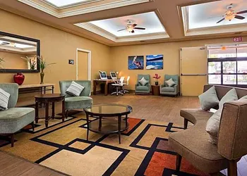 Long Beach hotel thumbnail 7