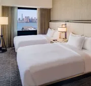 DoubleTree by Hilton Hotel & Suites Jersey City hotel detail image 5