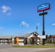 Howard Johnson by Wyndham Savannah GA hotel detail image 3