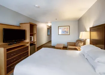 Inn and Suites Seaside hotel thumbnail 2