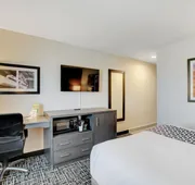 La Quinta Inn & Suites by Wyndham Las Vegas Nellis hotel detail image 3