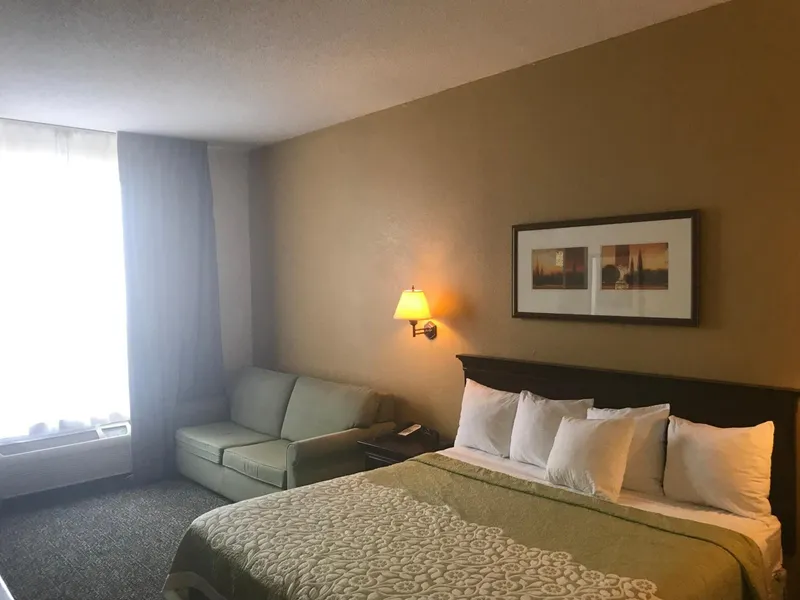 Days Inn & Suites by Wyndham Tucker/Northlake hotel detail image 6