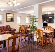 Econo Lodge Petersburg - Fort Lee hotel detail image 7