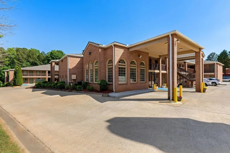 Super 8 by Wyndham Acworth/Atlanta Area hotel detail image 2
