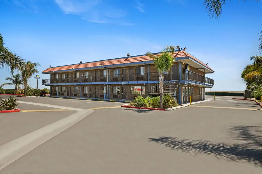 Days Inn by Wyndham Lost Hills hotel detail image 2