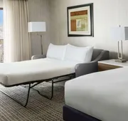 DoubleTree by Hilton Colorado Springs hotel detail image 7