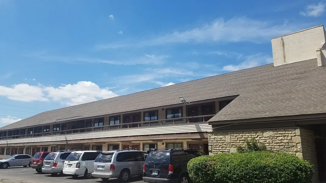 American Value Inn hotel detail image 6